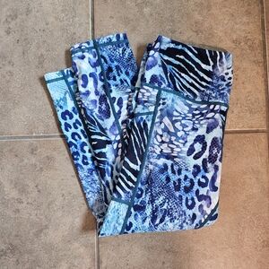 CVG wild thing capri leggings
